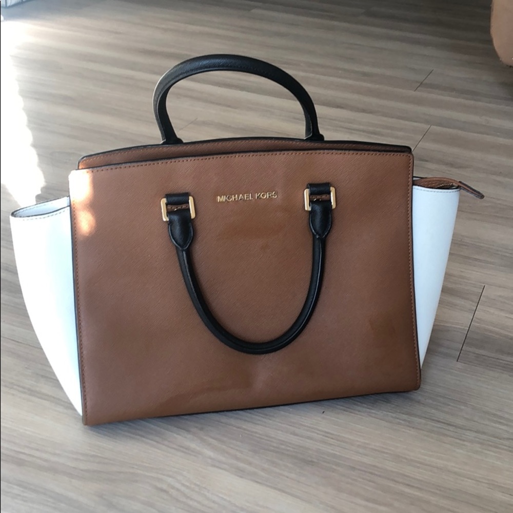 Michael Kors purse